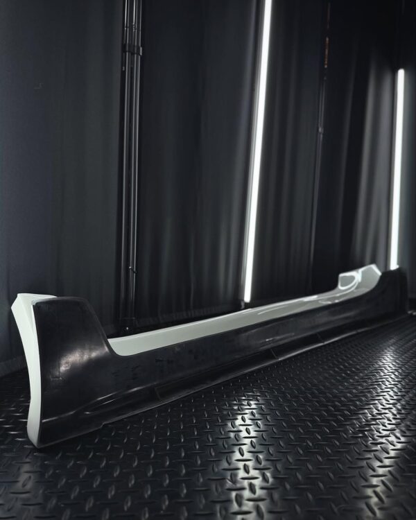 TRD V1 STYLE FRS BRZ 86 Kk1X SIDE SKIRTS (BRAND-NEW)