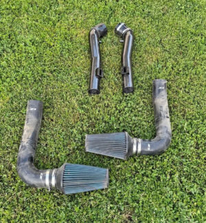 Carbon Fiber Intakes 2.5 Carb Legal Z1 Carb Legal Intakes Dusty but overall in a perfect condition.