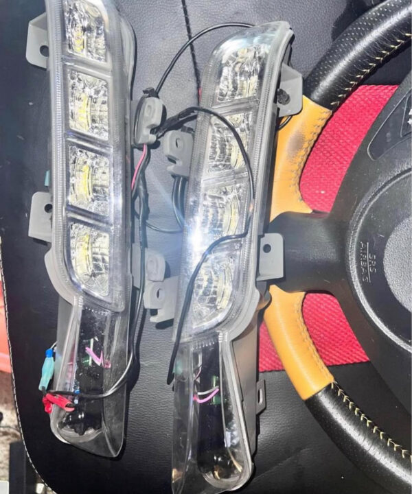 370z steering wheels with airbag and 370z drls