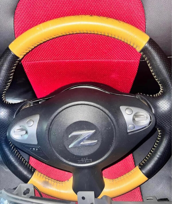 370z steering wheels with airbag and 370z drls