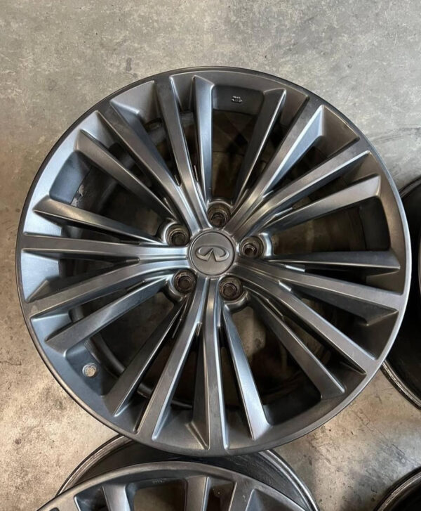 Infiniti 19x9J 40 Rims