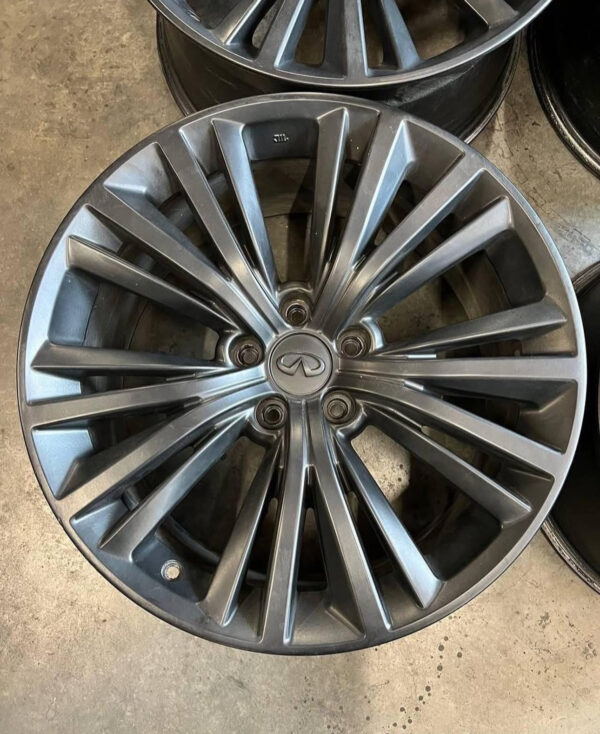 Infiniti 19x9J 40 Rims