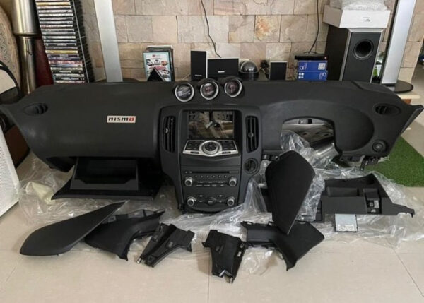 Front console set 370z