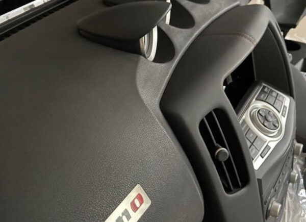Front console set 370z