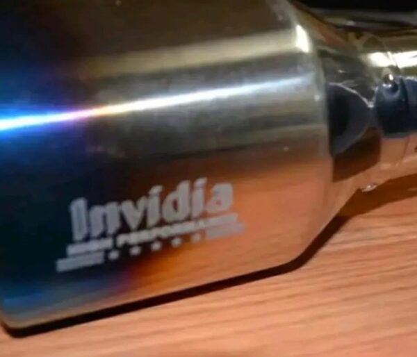 Invidia Gemini Burnt Ti-Rolled Tips for Infiniti G35 Coupe.