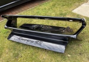 997.1 Aero kit spoiler.