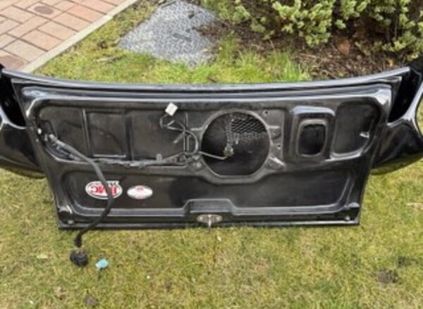 997.1 Aero kit spoiler.