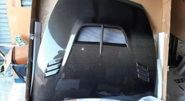 NISSAN 370z SEIBON BD STYLE CARBON FIBER HOOD