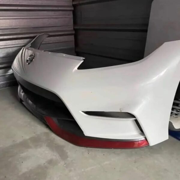 Selling Nismo V2 front bumper in pearl white