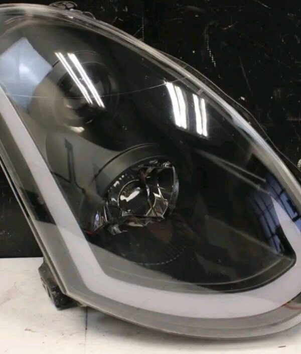 Infiniti G35 specD headlights black housing