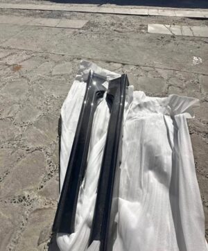 370z carbon side skirts
