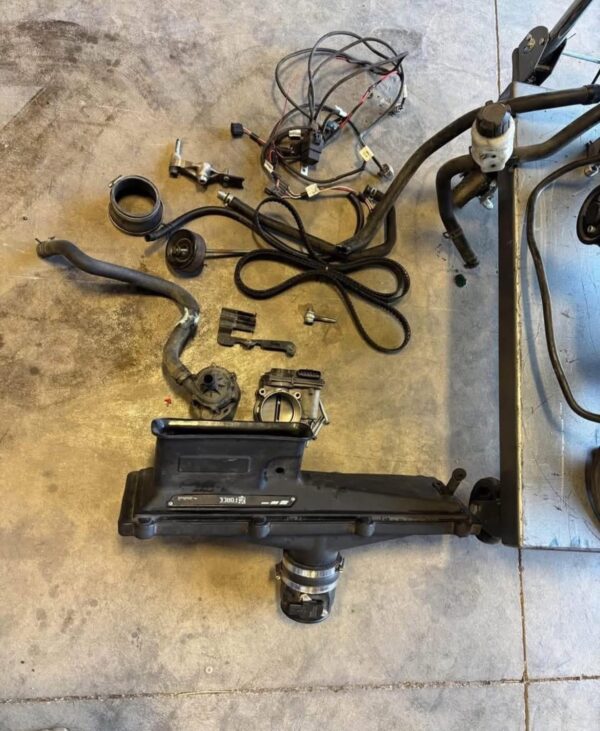 Edelbrock E-force supercharger kit