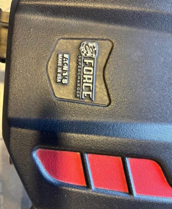 Edelbrock E-force supercharger kit