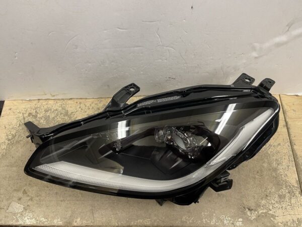 2021-2023 TOYOTA GR 86 LEFT HEADLIGHT (USED OEM )LED