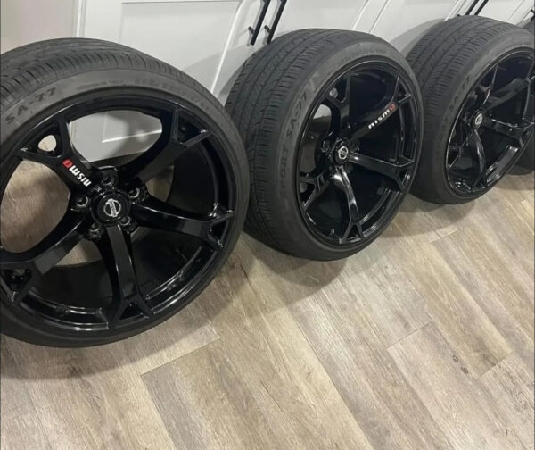 Rays Nismo V1 SQUARED Rays Nismo V1 wheels