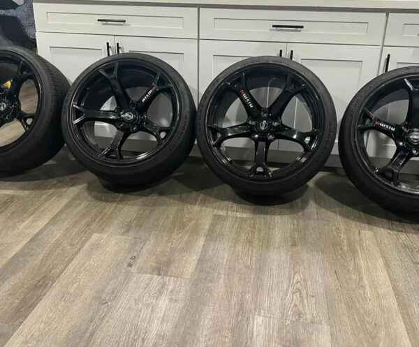 Rays Nismo V1 SQUARED Rays Nismo V1 wheels